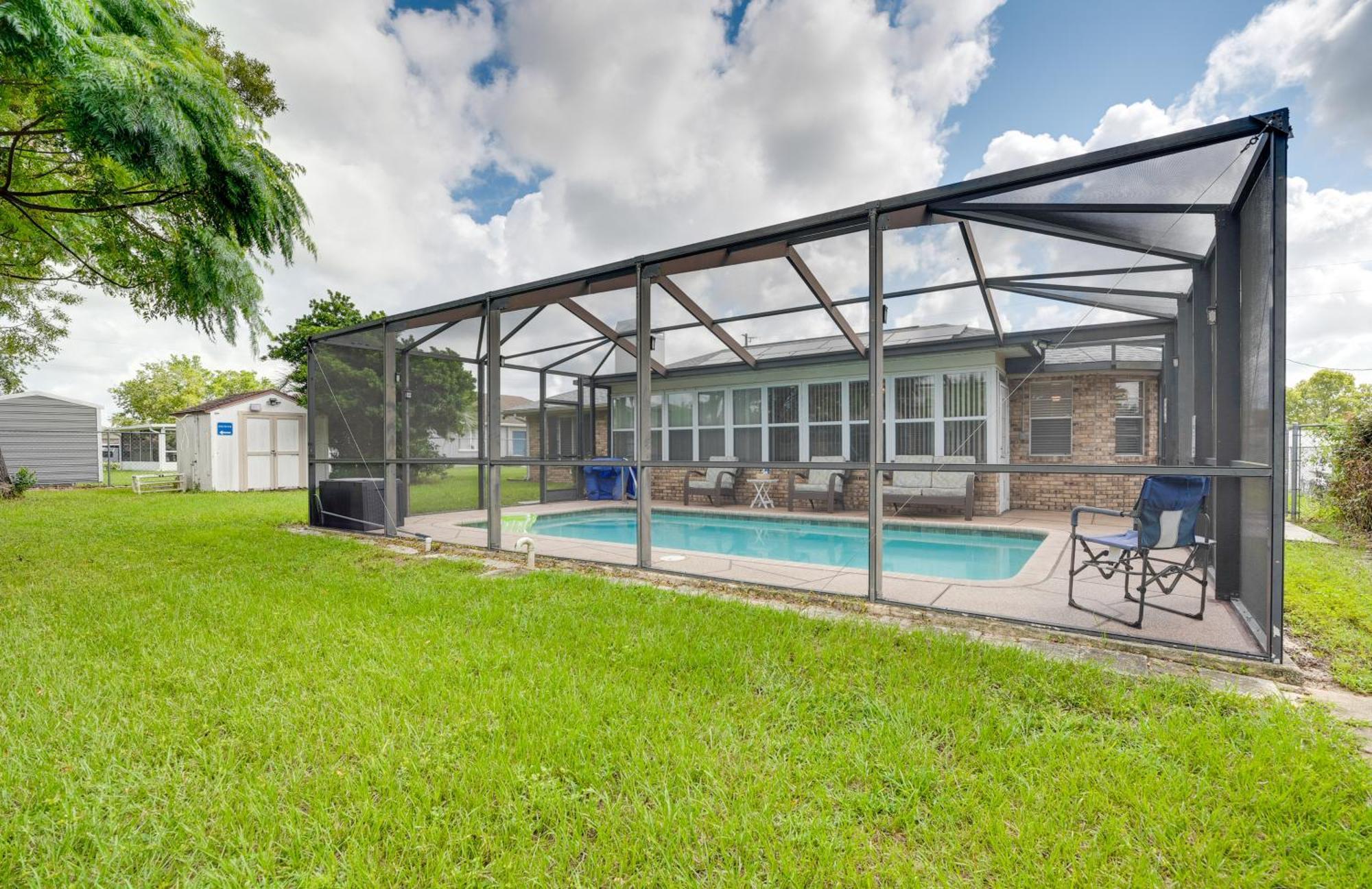 Spring Hill Retreat With Heated Pool And 4-In-1 Grill Villa Exterior photo