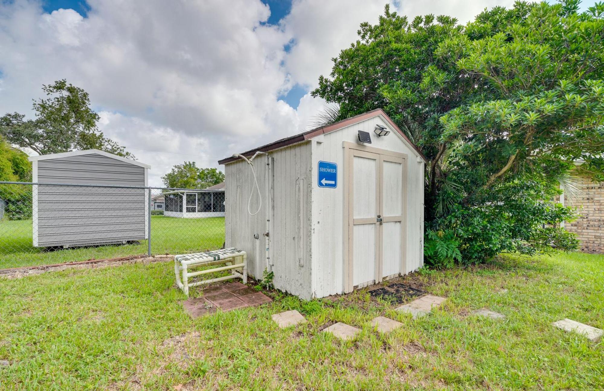 Spring Hill Retreat With Heated Pool And 4-In-1 Grill Villa Exterior photo