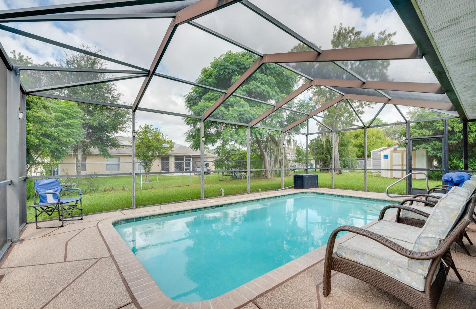 Spring Hill Retreat With Heated Pool And 4-In-1 Grill Villa Exterior photo